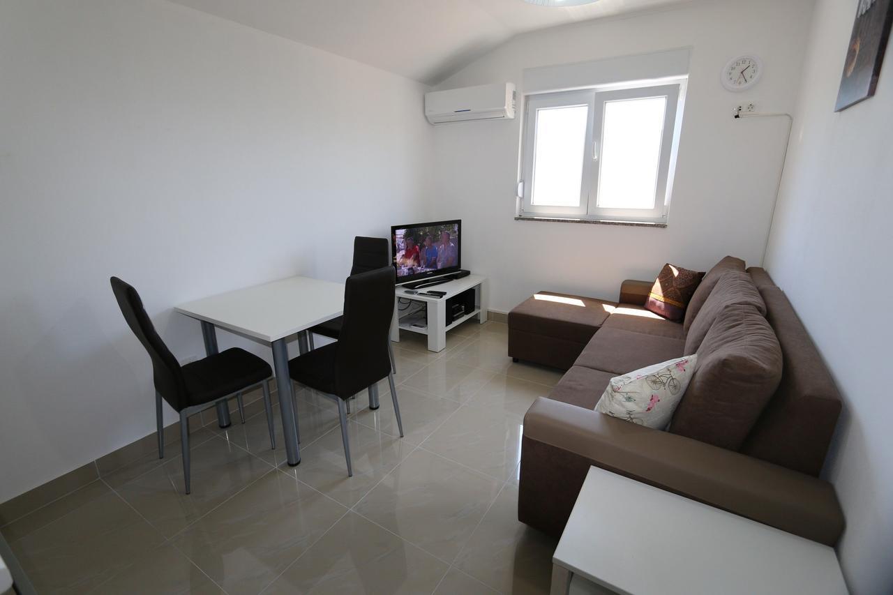 Apartments Saramandic سيلو المظهر الخارجي الصورة